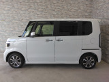 オプションになりますが、ボディーコーティングもご用意しております。新車の輝きに近づき、洗車などのお手入れも楽になりますよ。