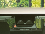 【トヨタセーフティセンス】走行中に前方の車両等を認識し、衝突しそうな時は警報とブレーキで衝突回避と被害軽減をアシスト。より安全にドライブをお楽しみいただけます。
