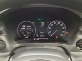 マルチインフォメーションディスプレイです。燃費や走行距離が分かり、半ドアなど車に異常がある際に警告してくれます。
