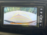【バックカメラ】駐車時に後方がリアルタイム映像で確認できます。大型商業施設や立体駐車場での駐車時や、夜間のバック時に大活躍!運転スキルに関わらず、今や必須となった装備のひとつです!