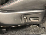 パワーシート付き。スイッチ一つで簡単にシート調整が可能!電動だから力もいりません。自分に合った快適なポジションでドライブに、お出かけしませんか!
