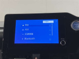 いまや必須装備「ナビゲーション」搭載!知らない場所にスイスイッとドライブ。もう、これなしではハンドルを握れませんね!でも運転中の操作は危険ですのでご注意ですね☆