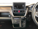 温度を設定すれば、自動で車内の温度管理をしてくれる優れものです♪ATミッションで運転楽々