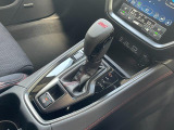 CVT(無段階変速)による滑らかな加速は振動も少なく、また水平対向エンジンとの相性も良く快適性を高めています!!