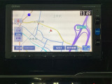 ナビゲーションはフルセグTV対応のGathers純正メモリーナビを搭載しています。Bluetoothオーディオ機能がありますので、スマートフォンなどの音楽も再生できます。