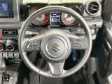 【純正革巻きステアリング】上質な革を使用することで、手にしっかり馴染みとても運転しやすいハンドルです♪