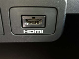 HDMI端子に専用のケーブルを接続すればナビ画面でYouTube等見れます!
