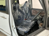 【運転席・助手席】内装ルームクリーニング済みです。しっかり綺麗にしていますので、是非、お確かめください。車に自信があるからこそ、是非一度ご来店頂き内外装も見てもらえると幸いです。