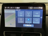 【Miracast】スマホ画面を無線で車載ディスプレイへ映せる快適で便利な機能です。簡単に接続可能です!!