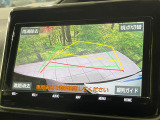 【バックカメラ】駐車時に後方がリアルタイム映像で確認できます。大型商業施設や立体駐車場での駐車時や、夜間のバック時に大活躍!運転スキルに関わらず、今や必須となった装備のひとつです!