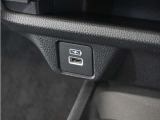 ◆USBチャージャー◆スマートフォンの充電等にも便利なUSBチャージャー!使いやすい場所に装備されています。
