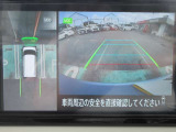 ナビ画面にアラウンドビュ-モニタ-の映像を映し出しています。  狭い場所での車庫入れをサポ-トしてくれる便利アイテムです。