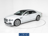 Flying Spur Azure(V8)が入荷いたしました。