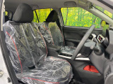 運転席シート廻りは使用感も少なく、良好な状態となっています。前オーナー様が丁寧に使っていたことがよくわかりますね。