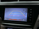 バックモニターがあれば車庫入れ時など、後ろが確認できて安心です。運転に自信がない方にはおすすめの装備です。ただし、バック時目視での確認も忘れずに。