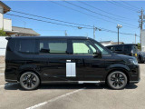 写真では分かり難いキズや凹みがある場合も御座います。現車の確認をオススメしておりますので、是非一度ご来店下さい。スタッフ一同お待ちしております。