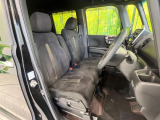 運転席シート廻りは使用感も少なく、良好な状態となっています。丁寧に使われていたことがよくわかりますね。