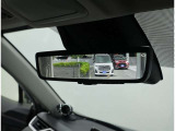 デジタルインナーミラー装備!車両後方のカメラの映像をデジタル補正で視認性を向上させてインナーミラー内に表示します♪視界を遮るものがなく、後席に同乗者がいても後方を確認しやすく安心です♪