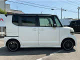 写真では分かり難いキズや凹みがある場合も御座います。現車の確認をオススメしておりますので、是非一度ご来店下さい。スタッフ一同お待ちしております。