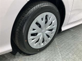 トヨタ純正ホイールキャップ装着車になります♪