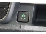 ECONスイッチの効果とあなたの運転で、クルマと力をあわせ「燃費向上=ガソリン代の節約=CO2 削減」のチャレンジをお楽しみください。