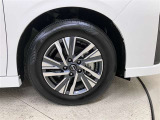 純正のアルミホイール装着。タイヤサイズは205/65R16