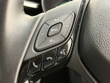 ナビゲーションに視線を移さず、ハンドルから手を離さず、運転に集中したまま手元でオーディオ操作できます♪