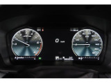 走行は28000km台。長くお付き合いいただけるお車です。