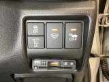 VSA(ABS+TCS+横滑り抑制)解除のオンオフスイッチなどはハンドルの右側に装備しています。その下にETCがついています。高速道路の料金所の通過も楽々です。