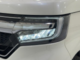 【LEDヘッドライト】LEDヘッドライトは消費電力が少ないので寿命が長いですよ!明るさも十分で、夜間走行の負担を和らげてくれます、オート点灯システムも付いております