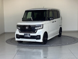 NBOXカスタムL特別仕様車スタイル+ブラック入庫しました。ご覧頂き誠にありがとうございます。当社ホンダモビリティ九州は、92店舗の安心ネットワークです。
