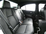 ゆとりある車内空間は、ドライブを始め買い物やレジャーなど、幅広く活躍します。