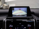 バックガイドモニターで、後方を確認しながら安心して駐車することができます。運転初心者も熟練者も必須の機能ですよ!