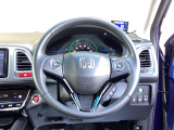 ステアリングスイッチでオーディオ各種操作が可能で、運転に集中できます。安心・安全・快適なドライブをお楽しみいただけます。