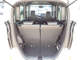 ◆定員乗車時のカーゴルームです。普段のお買い物の荷物やたくさんの収納が可能です。