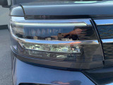 エンジンルームも綺麗に洗浄してから納車致します。普段あまり見ることが無い箇所だからこそ綺麗だと感動しますよね(*&acute;▽`*)