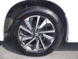 16インチアルミホイール!!格好良くてホイールがあなたの愛車をいっそう輝かせます☆