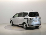 低燃費で環境にもやさしいハイブリッド車です。トヨタ専用診断機器でハイブリッドシステムを綿密に点検してあります!