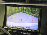 【バックカメラ】駐車時に後方がリアルタイム映像で確認できます。大型商業施設や立体駐車場での駐車時や、夜間のバック時に大活躍!運転スキルに関わらず、今や必須となった装備のひとつです!
