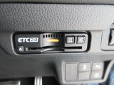 ETC付。高速道路の料金所はキャッシュレスで通過です。サービスエリア等にあるスマートインターの出入りも利用可能でとっても便利。ご納車後すぐにお使い頂けるようセットアップしてのお渡しとなります。