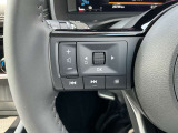 運転中のオーディオ操作は、ステアリングで行いましょう。安全運転で。