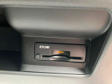 ETC2.0を装備しております。高速道路での渋滞情報取や従来のETCより通行料金がお安くなる場合がございます。