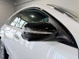 メルセデスの認定中古車「サーティファイドカー」には、最大100項目にも及ぶ点検・整備項目が設定されています>