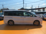 横からの外装の画像です!入れ替わりが早いので気になるお車が御座いましたら、すぐにお問合せ下さい!
