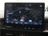 純正11.4インチHondaCONNECTナビ(LXM-247VFLi)&バックカメラが装備されているので、普段の使い勝手もロングドライブも快適です。