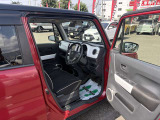 4WD/ディスプレイオーディオ/バックカメラ/シートヒーター/エンジンスターター/フルオートエアコン/積込タイヤアルミセット/プッシュスタート/スペアキー/ETC