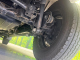 お車を安心してお乗りいただく為には、足回りの定期点検が欠かせません。サービスサポート(有償保証)では無料点検もご提供しており、安心のカーライフをお過ごしいただけるサポート体制が整っています。