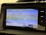 バックモニター付なので後退時に後方が見えるので安心。 車は構造上、死角がたくさんなので万が一を考えると必須ですね。 あくまで補助の為の装備、バックは目視で確認する事が重要ですよ。