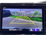 バックモニター付きで、車庫入れやバック時の後方確認をしっかりサポート。モニターに映し出される映像で死角も確認しやすく、狭い場所での駐車や後退時の操作をより安心して行えます。