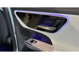 自動車保険に関しても、メルセデス・ベンツ専用のプログラムをご用意しております。飛び石や落下物などでのフロントガラスの修理が必要となった場合、最大で9万円分の補償を致します。